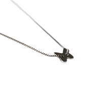 1679397811_140320231535-vlinder-klein-zilver-lott-gioielli-ketting-necklace-luxe-niche-exclusief-most-wanted-musthave-mysc.png