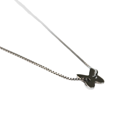 1679397811_140320231535-vlinder-klein-zilver-lott-gioielli-ketting-necklace-luxe-niche-exclusief-most-wanted-musthave-mysc.png