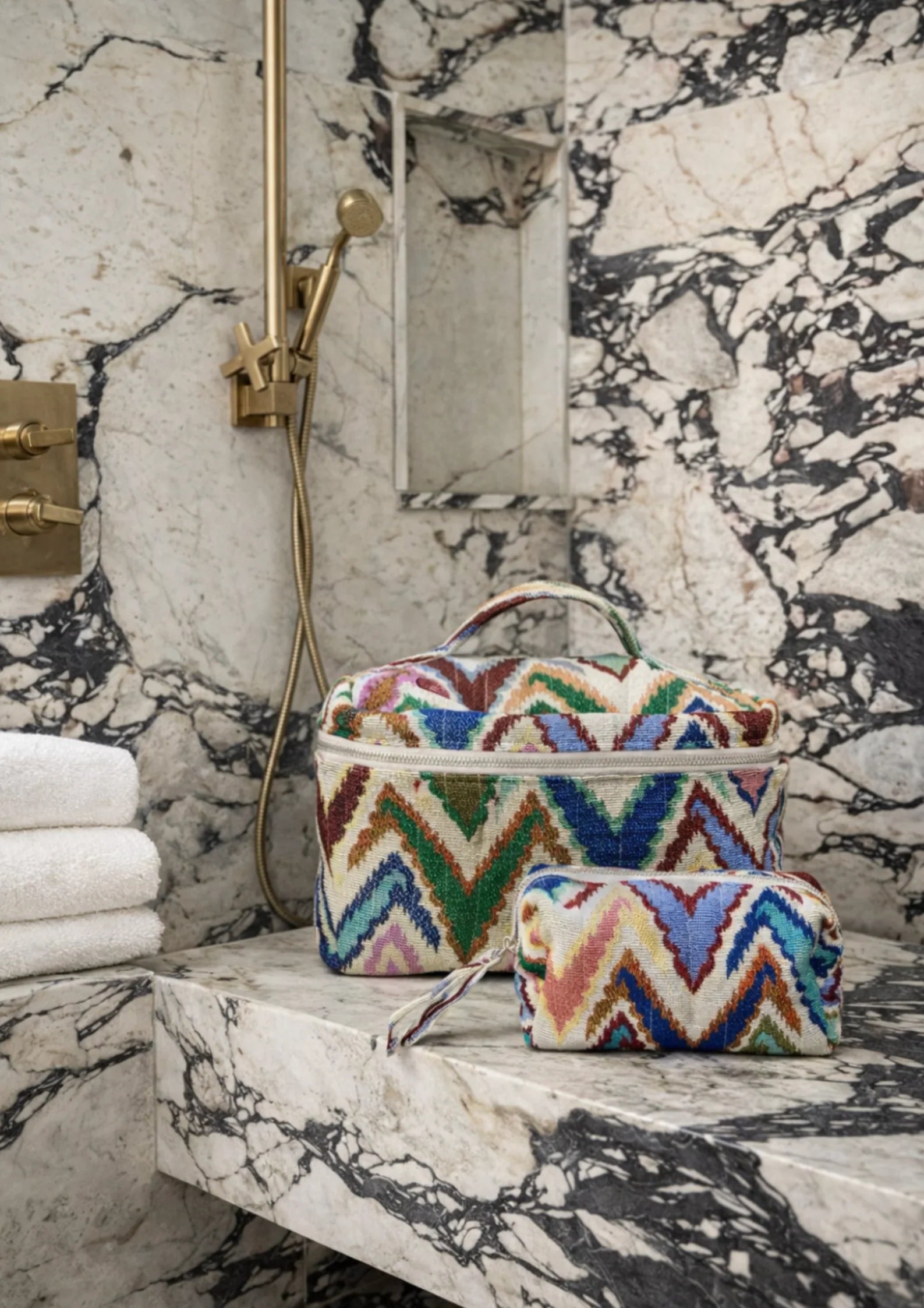 KHUS The jacquard Vanity Al Ula