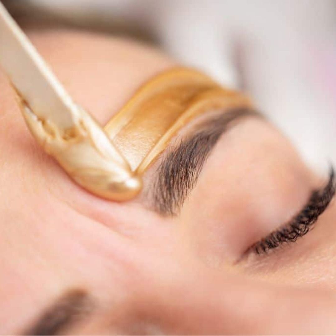Eyebrow plucking/waxing