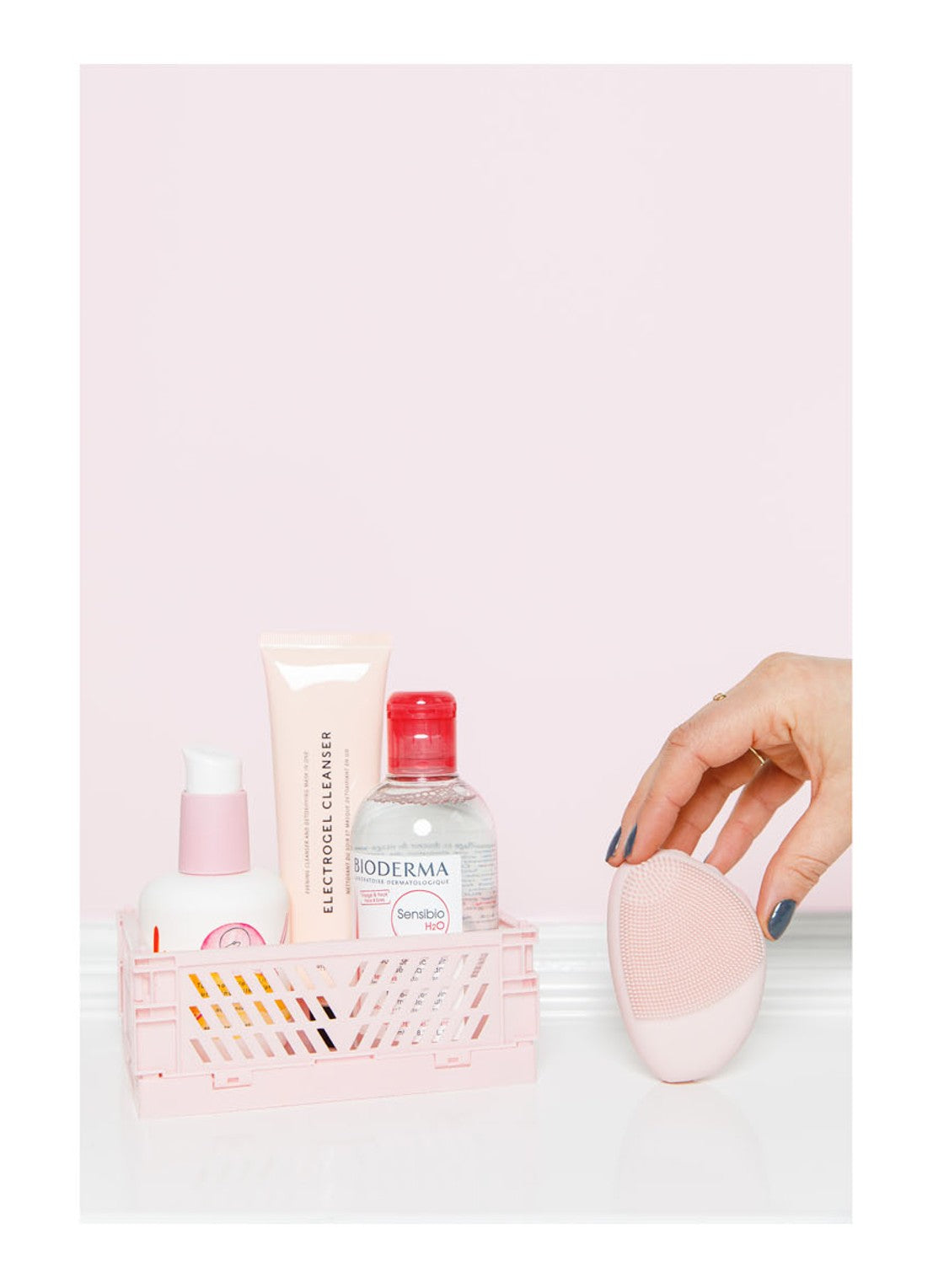 Coucou Rose Quartz Cleansing Brush